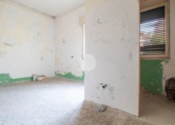 Warehouse Via Santa Lucia, Imperia - photo 7