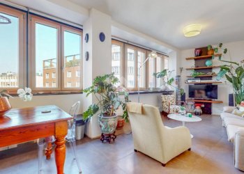 Quadrilocale Via Guglielmo Marconi, Bologna (zona Centro Storico) - foto 1