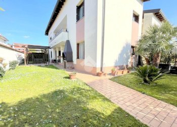 Three-room apartment Via Cascina Monza, Cornaredo - photo 23