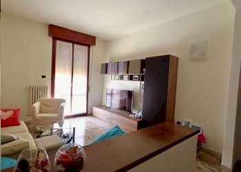 Trilocale via Amici, Modena (zona Circoscrizione 1) - foto 1