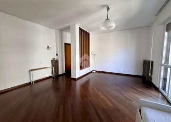 Trilocale Via G. Rossini, Magenta - foto 6