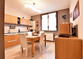 Three-room apartment Via Aldo Moro, Vignate - photo 8