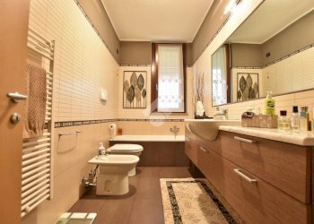 Three-room apartment Via Aldo Moro, Vignate - photo 22