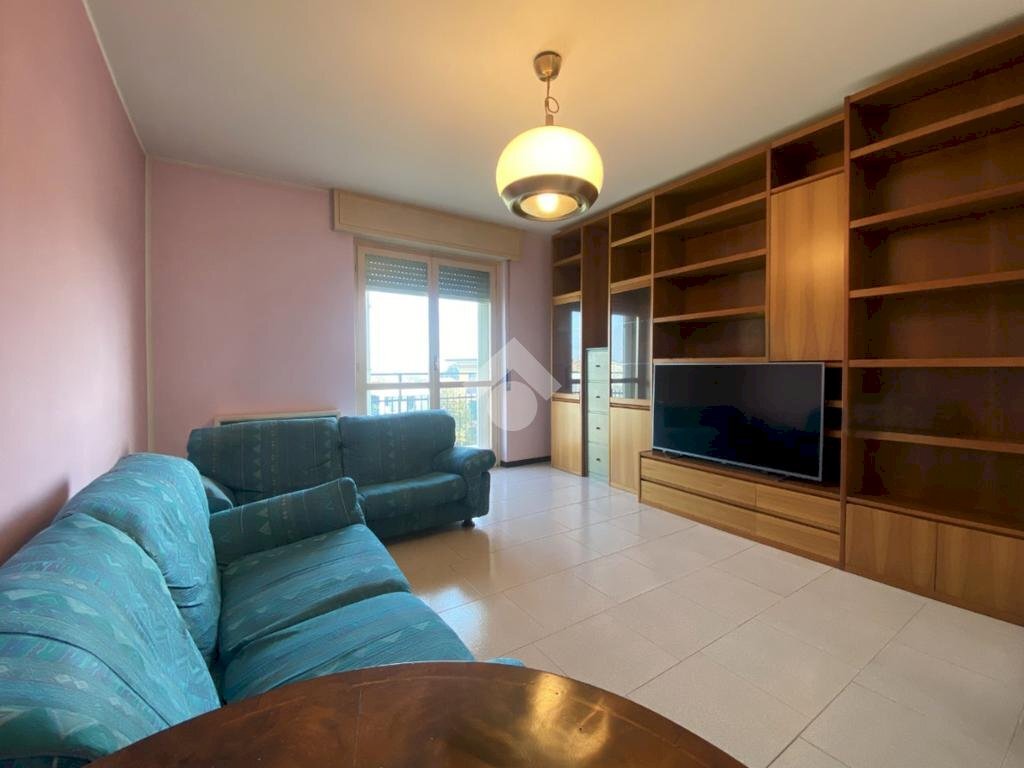 Three-room apartment Via Giorgio Amendola, Trezzo sull'Adda - photo 2