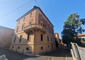 Trilocale Via Pastrengo, 3, Bologna (zona Centro Storico) - foto 1