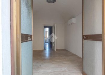 Negozio Piazza Della Libertà, Mirabello Monferrato - foto 3