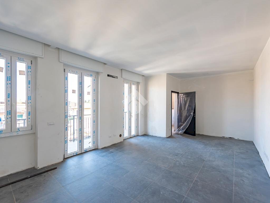 Three-room apartment Via Giacomo Matteotti, Rescaldina - photo 2