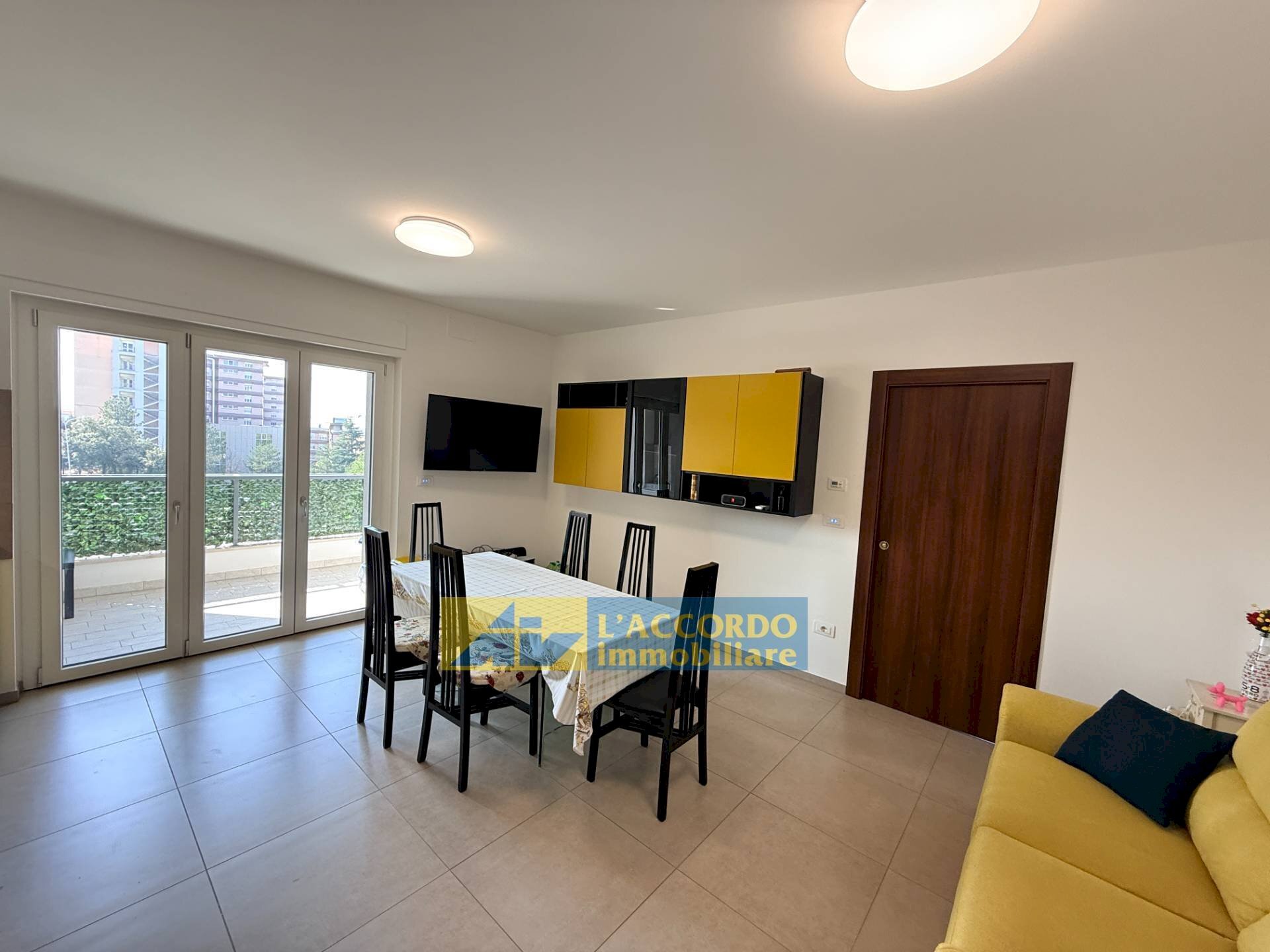 Foto 3 - Commercial Premises VIA DEI VESTINI
70, Chieti - photo 3