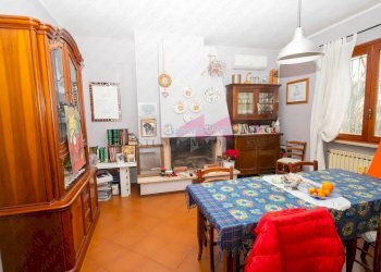 Foto 3 - Casa indipendente Via Eugenio Dugoni
 
3, Borgo Mantovano - foto 3