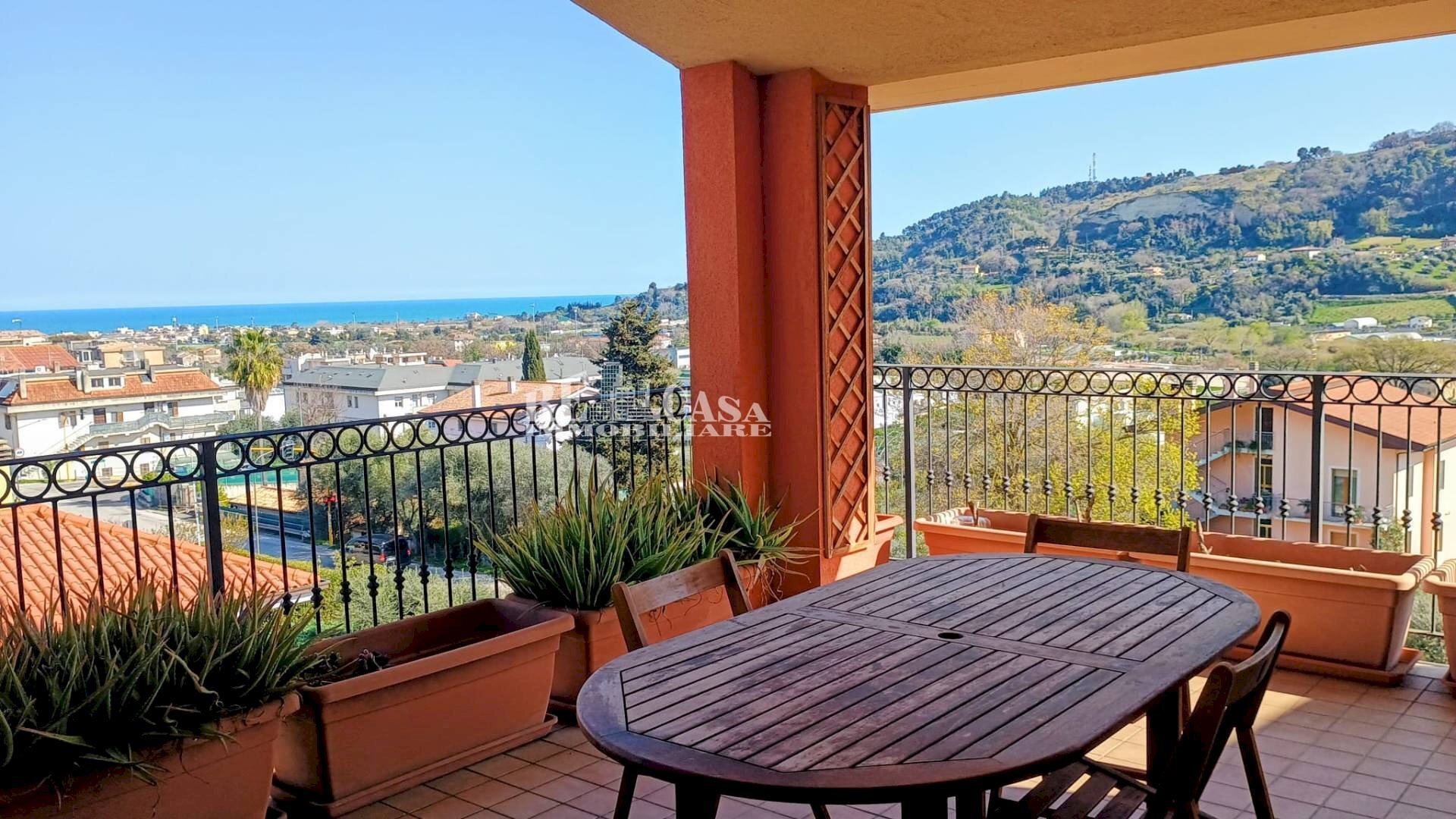 Foto 1 - Trilocale san pietro
 
15, Grottammare - foto 1