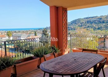 Foto 1 - Trilocale san pietro
 
15, Grottammare - foto 1