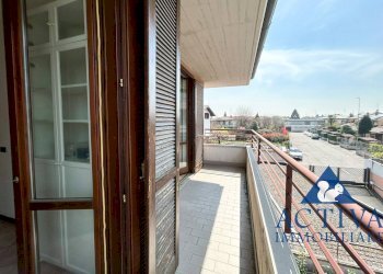 Foto 33 - Three-room apartment Via Feltre
 
42, Olgiate Olona - photo 33