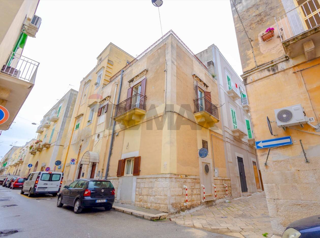 Edificio all\'aperto - Independent house Via San Gioacchino
 
57, Molfetta - photo 1