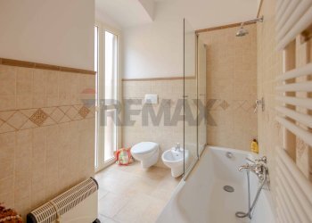 Bagno - Independent house Via San Gioacchino
 
57, Molfetta - photo 5