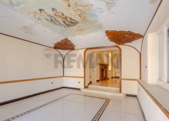 Hall / corridoio - Apartment Piazza Trieste
 
7, Trani - photo 9