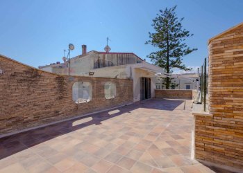 Terrazza - Apartment Piazza Trieste
 
7, Trani - photo 13