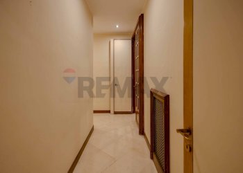 Hall / corridoio - Apartment Piazza Trieste
 
7, Trani - photo 24