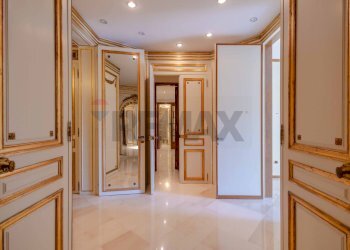 Hall / corridoio - Apartment Piazza Trieste
 
7, Trani - photo 34