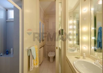 Bagno - Apartment Piazza Trieste
 
7, Trani - photo 41