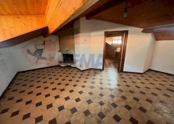 Stanza vuota - Appartamento Via Valcuvia
 
10, Brenta - foto 4