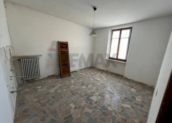 Stanza vuota - Appartamento Via Valcuvia
 
10, Brenta - foto 7