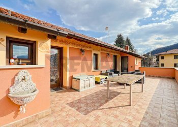 Terrazza - Three-room apartment Piazza Bernardino Luini
 
8, Dumenza - photo 1