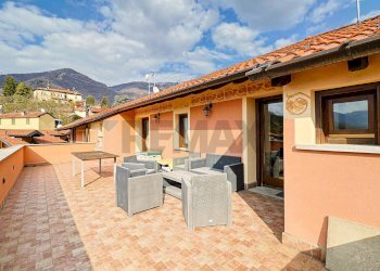 Terrazza - Three-room apartment Piazza Bernardino Luini
 
8, Dumenza - photo 2