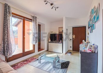 Soggiorno - Three-room apartment Piazza Bernardino Luini
 
8, Dumenza - photo 3