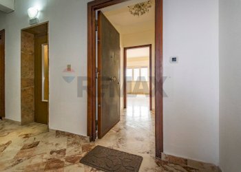 Hall / corridoio - Apartment Via Sampolo
 
65, Palermo - photo 7