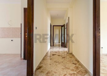 Hall / corridoio - Apartment Via Sampolo
 
65, Palermo - photo 12