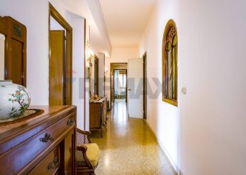 Corridoio - Appartamento Viale Boris Giuliano
 
18, Palermo - foto 28