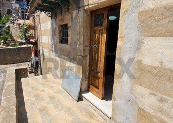 Edificio all\'aperto - Casa semi indipendente Via Marsala
 
12, Mistretta - foto 3