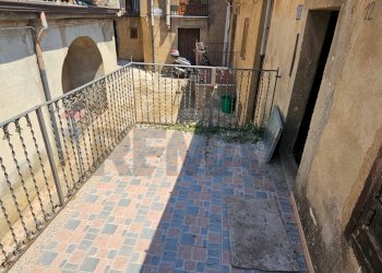 Balcone - Casa semi indipendente Via Marsala
 
12, Mistretta - foto 24