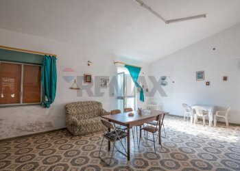 Soggiorno - Villa c.da piano stella, Caltagirone - foto 4