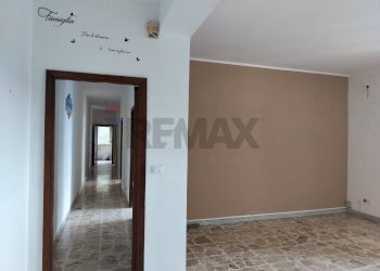 Stanza vuota - Appartamento Via Paolo Orsi
 
7, Gravina di Catania - foto 2