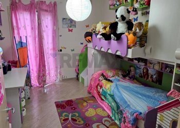 Camera / camera da letto - Four-room apartment Via Camillo Barbagallo
 
48, Aci Sant'Antonio - photo 23