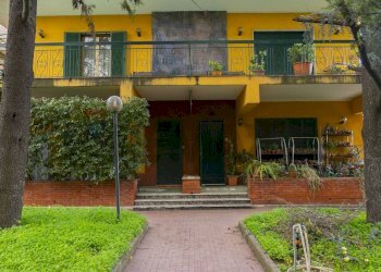 Casa all\'aperto - Casa semi indipendente Via Etnea
 
570, Tremestieri Etneo - foto 1