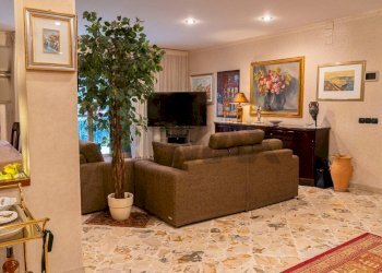 Soggiorno - Casa semi indipendente Via Etnea
 
570, Tremestieri Etneo - foto 11