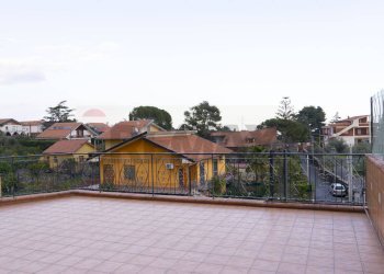 Terrazza - Casa semi indipendente Via Etnea
 
570, Tremestieri Etneo - foto 50