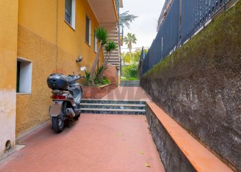 Terrazza - Casa semi indipendente Via Etnea
 
570, Tremestieri Etneo - foto 53