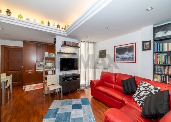 Soggiorno - Bilocale Via Giuseppe Mazzini
 
21, Gravina di Catania - foto 2