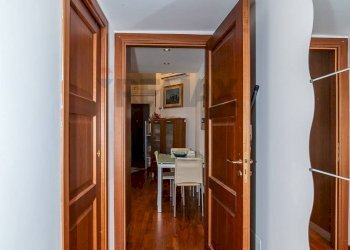 Hall / corridoio - Bilocale Via Giuseppe Mazzini
 
21, Gravina di Catania - foto 11