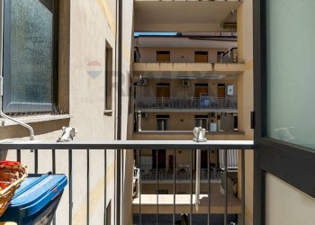 Balcone - Bilocale Via Giuseppe Mazzini
 
21, Gravina di Catania - foto 18