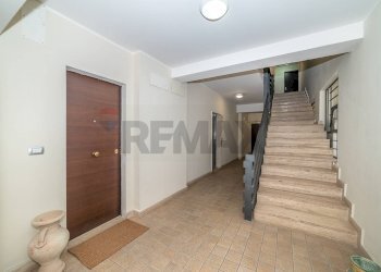 Scale - Bilocale Via Giuseppe Mazzini
 
21, Gravina di Catania - foto 20