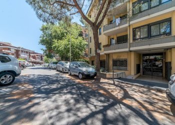 Edificio all\'aperto - Bilocale Via Giuseppe Mazzini
 
21, Gravina di Catania - foto 25