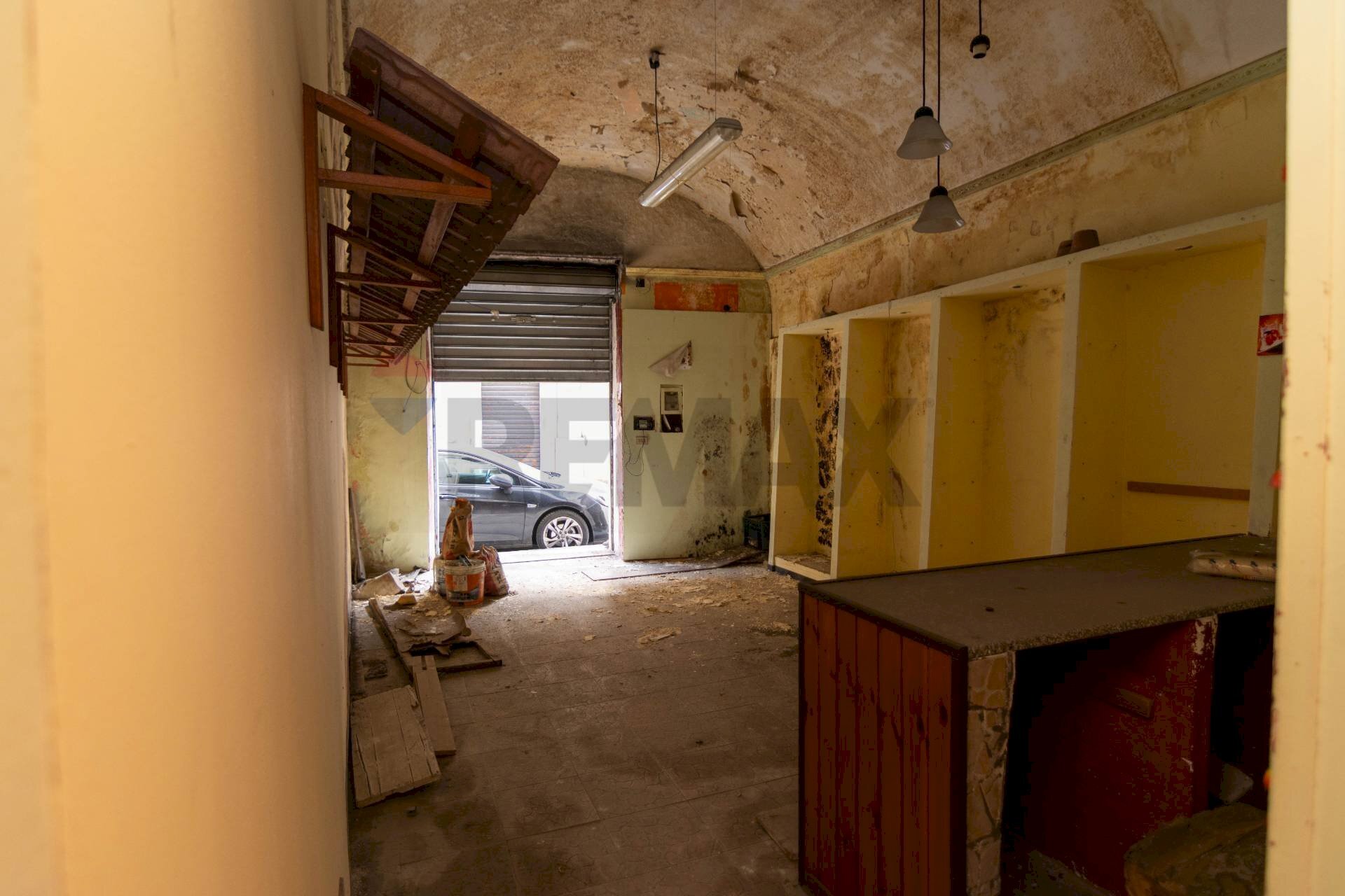 Stanza vuota - Locale Commerciale Via Conte Alaimo
96, Lentini - foto 2