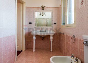 Bagno - Casa semi indipendente Via L' Aquila
 
6, Mascalucia - foto 8