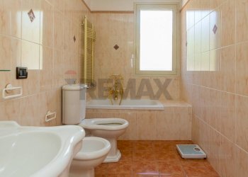 Bagno - Casa semi indipendente Via L' Aquila
 
6, Mascalucia - foto 13