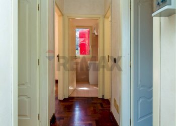 Hall / corridoio - Casa semi indipendente Via L' Aquila
 
6, Mascalucia - foto 15