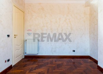 Stanza vuota - Casa semi indipendente Via L' Aquila
 
6, Mascalucia - foto 19